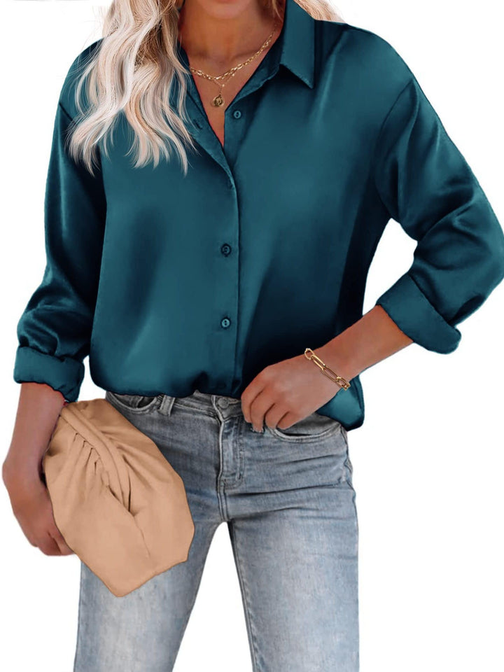 Blouse satinée à boutons | Chic intemporel