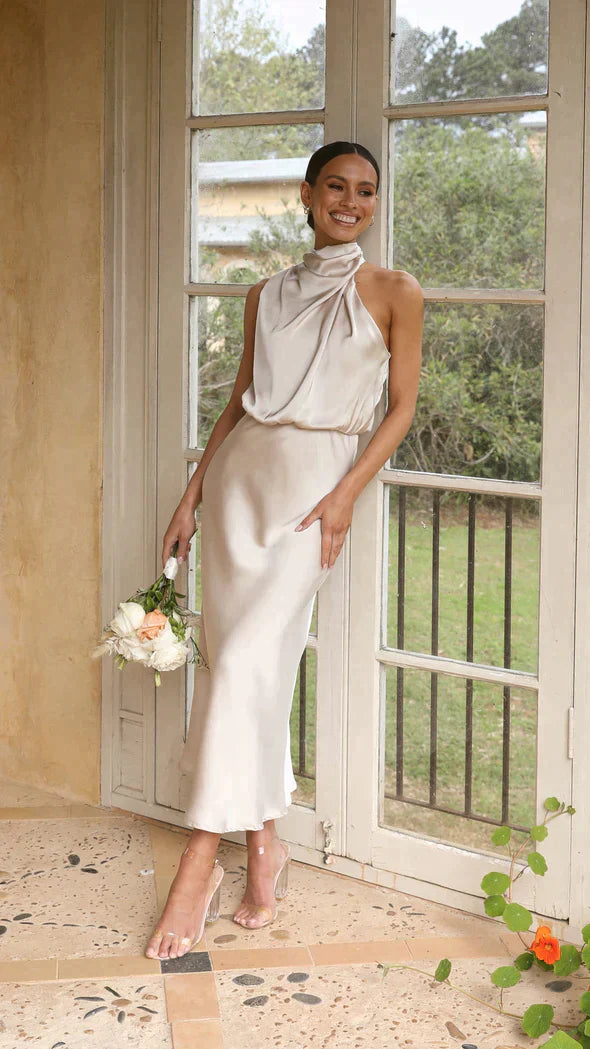 Robe Longue Élégante | Brillance Douce et Chic