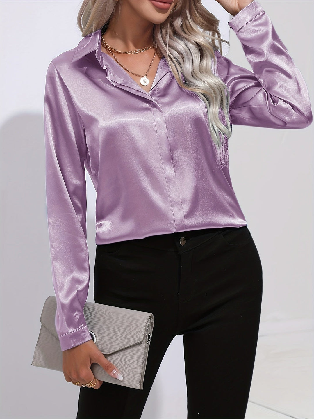 Blouse satinée à col classique | Élégance brillante au quotidien