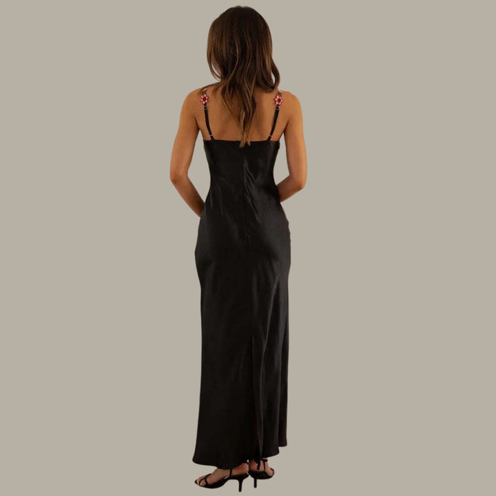 Robe brodée femme | Élégance florale pour les journées spéciales
