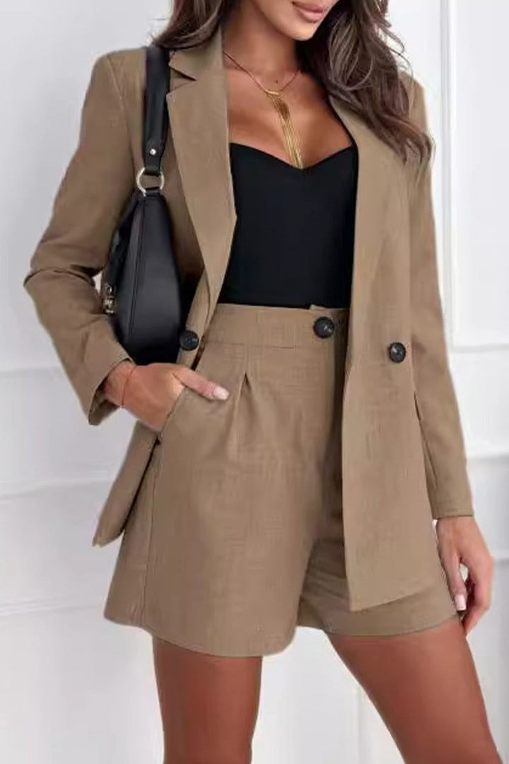 Ensemble blazer et short | Élégance estivale