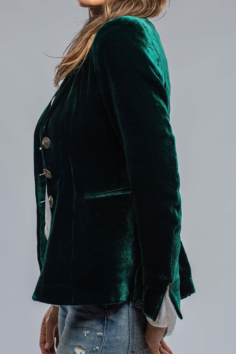 Blazer cintré à col cranté | Élégance rétro chic