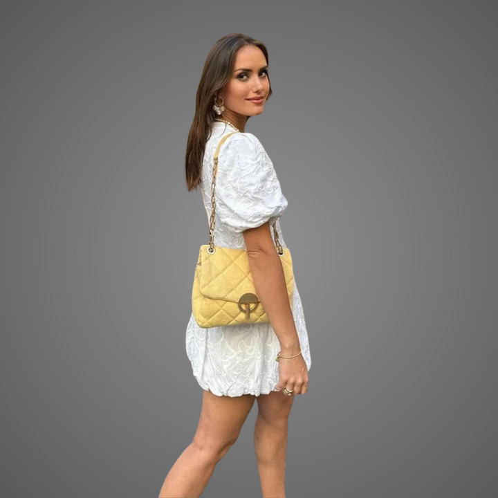 Robe courte à effet bouffant | Look chic estival