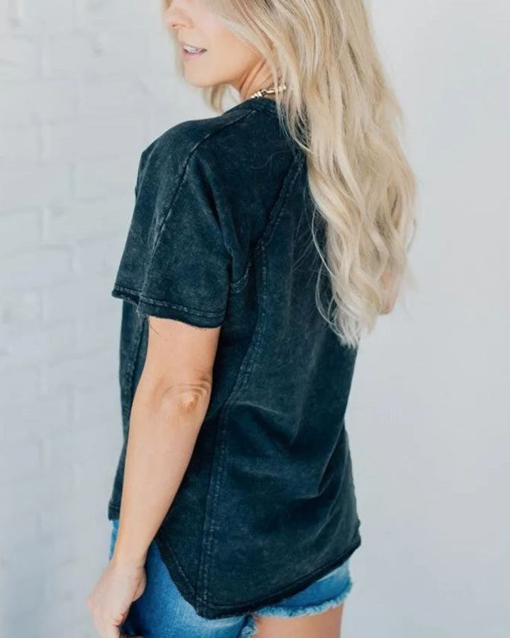 T-shirt à boutons effet délavé | Pour un style casual et tendance