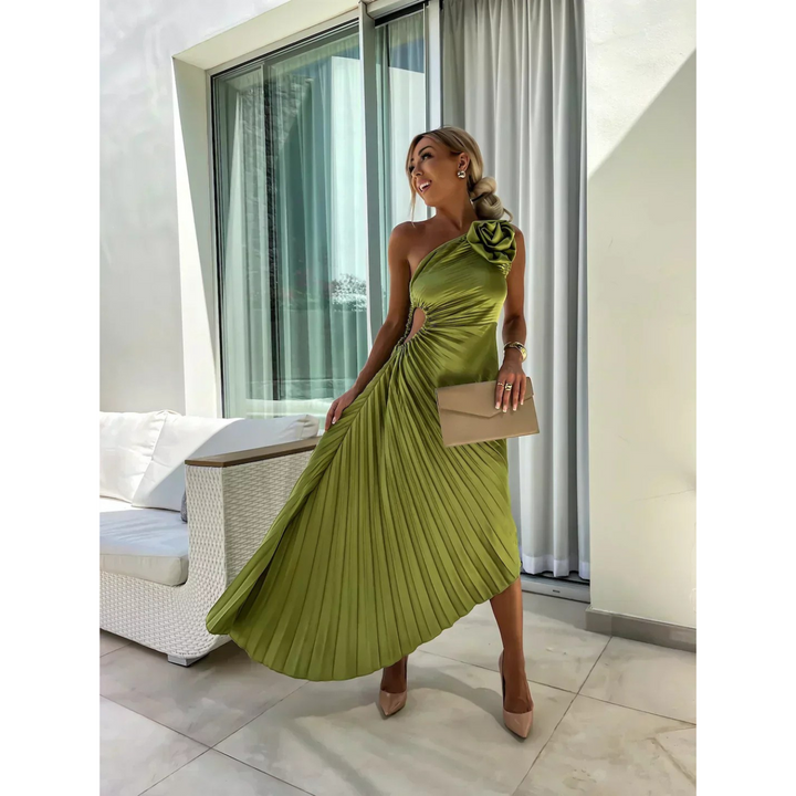 Robe plissée asymétrique | Élégance intemporelle