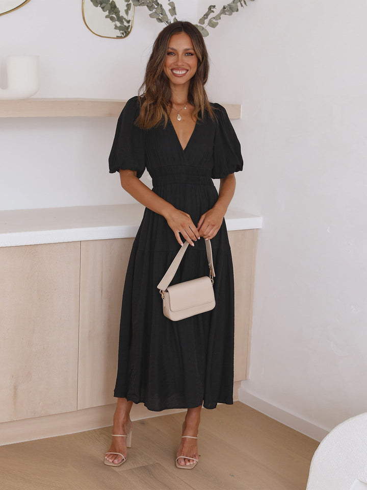 Robe fluide à col en V | Élégance naturelle et coupe aérienne