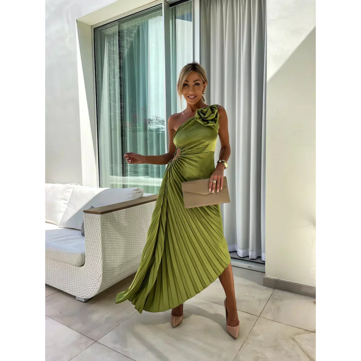 Robe plissée asymétrique | Élégance intemporelle