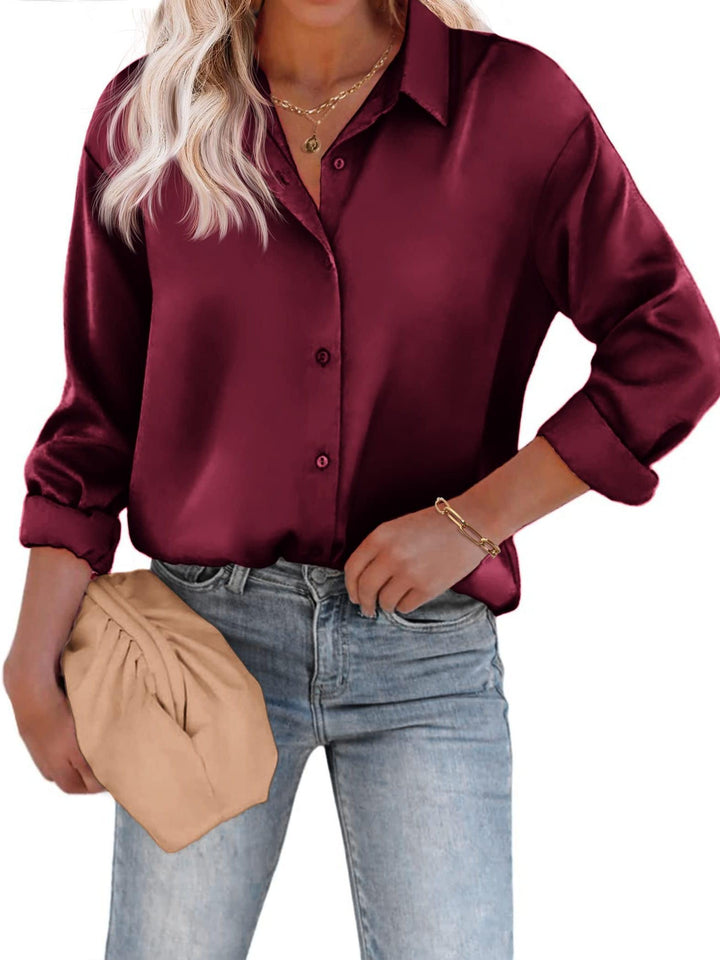 Blouse satinée à boutons | Chic intemporel