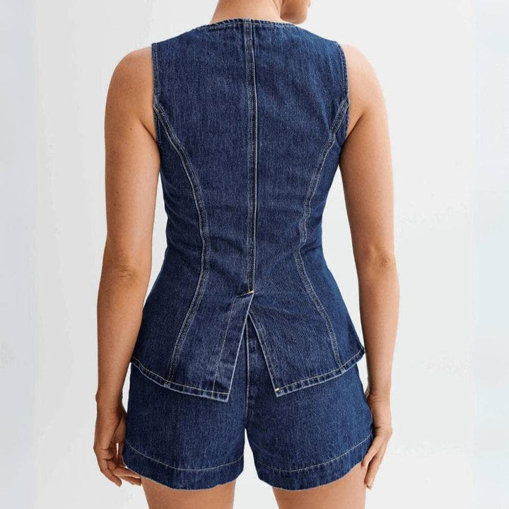 Haut sans manches en jean | Élégance moderne avec boutons dorés