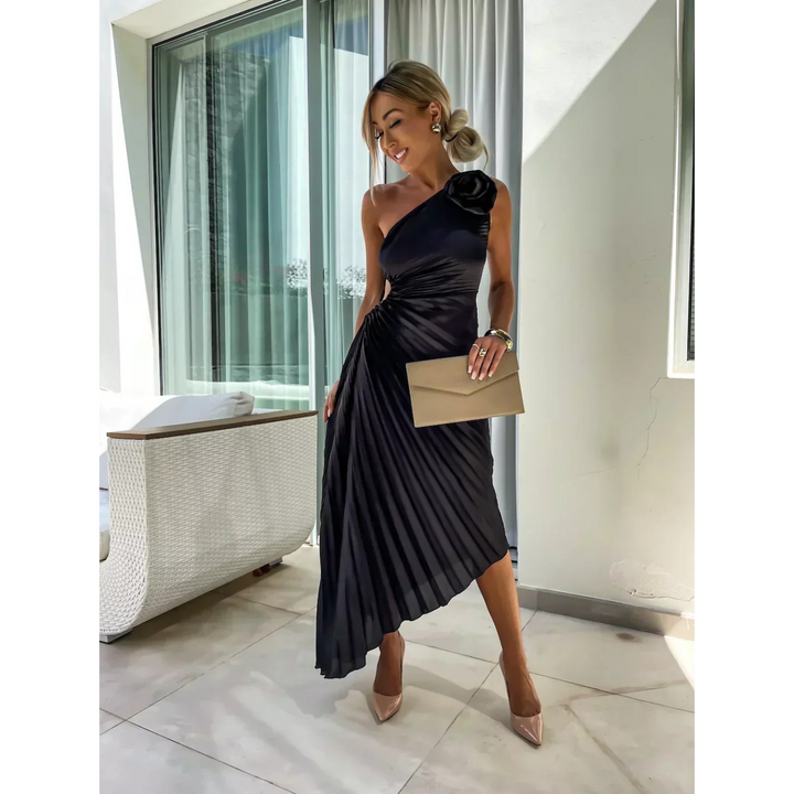 Robe plissée asymétrique | Élégance intemporelle