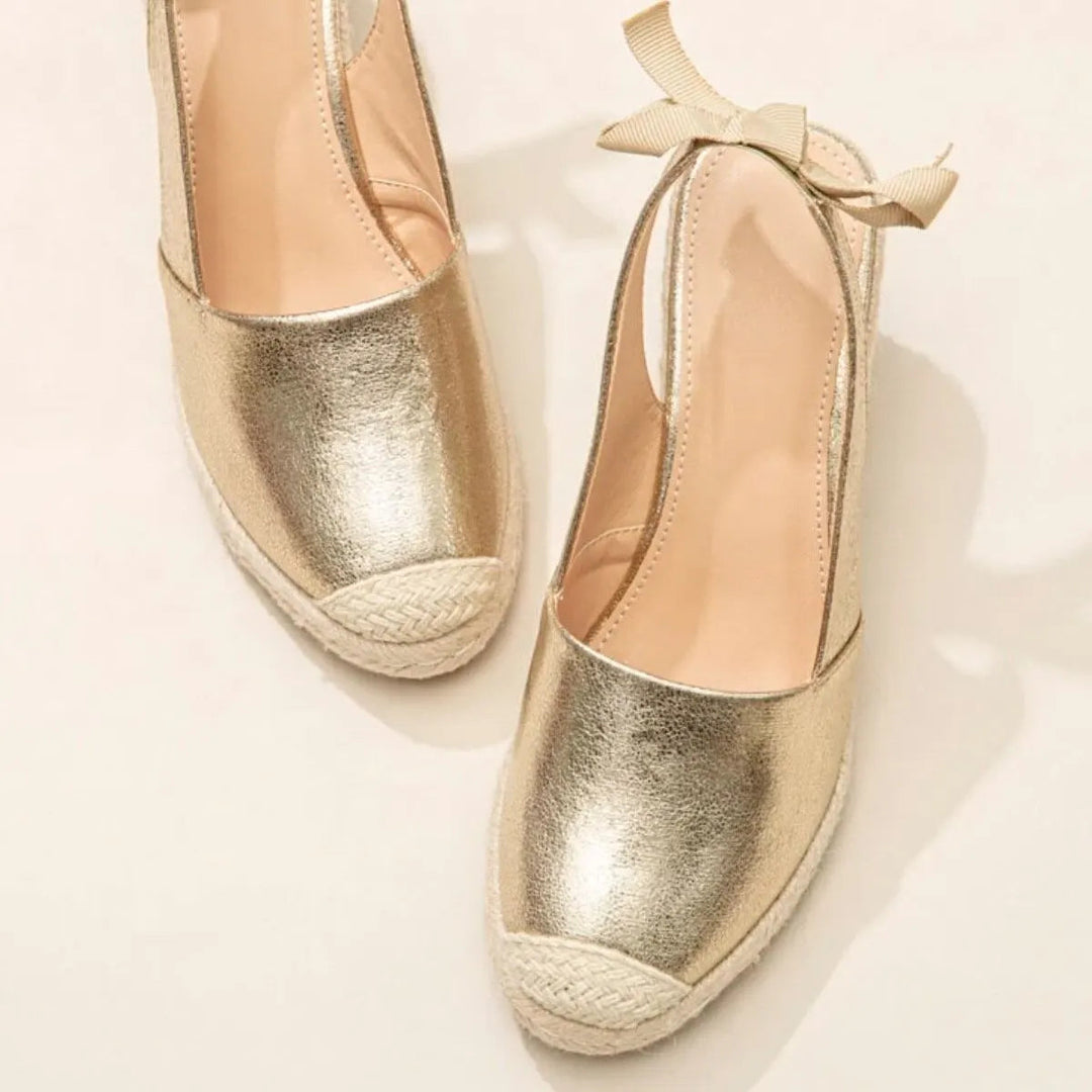 Espadrilles compensées | Brillance dorée estivale