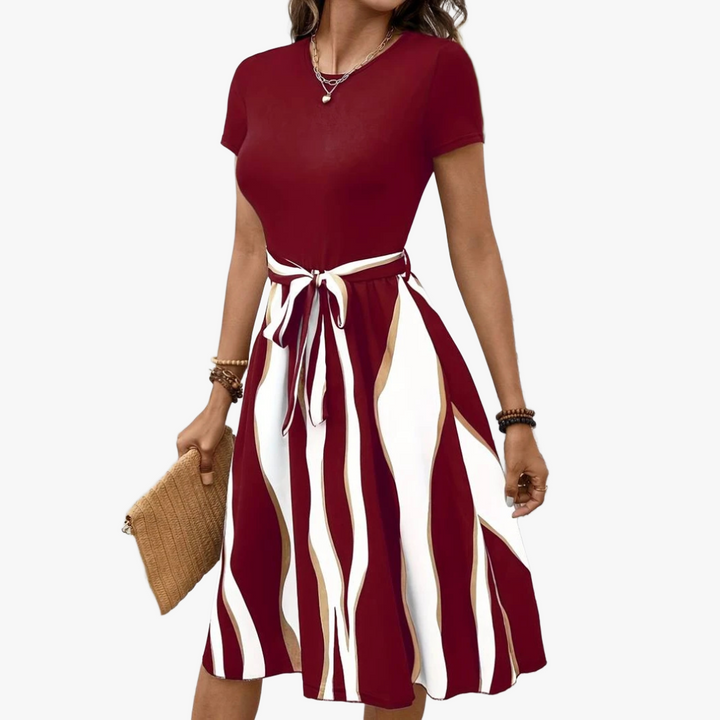 Robe midi imprimée ceinturée | Élégance décontractée