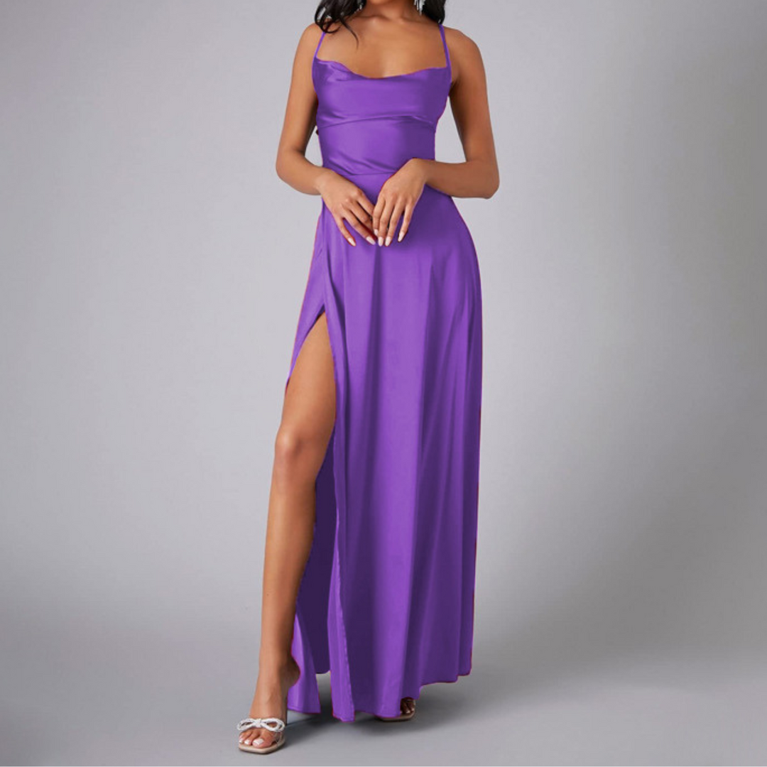 Robe Longue Élégante à Bretelles Fines | Coupe Féminine pour Occasions Spéciales