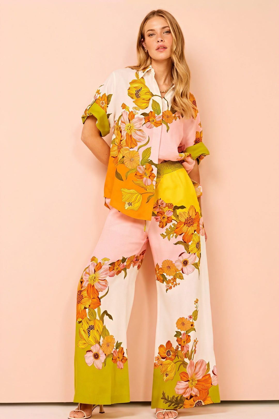 Ensemble fleuri femme | Style coloré et jambes larges pour un look estival élégant