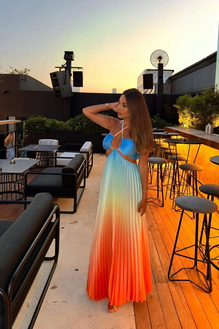 Robe longue plissée | Élégance d’été avec décolleté halter