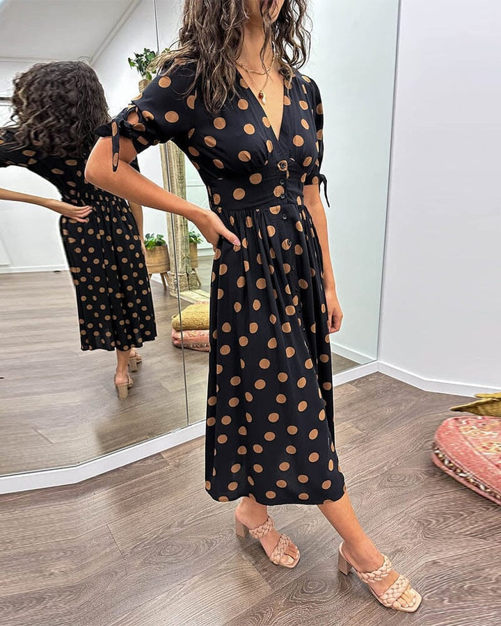 Robe à pois élégante | Look rétro-chic au quotidien