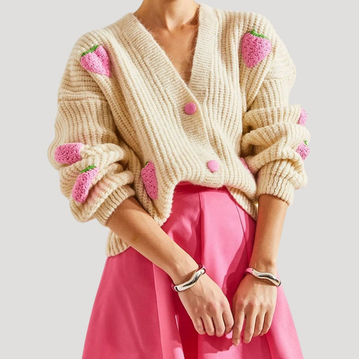 Cardigan épais à détails fraise | Style ludique et cosy