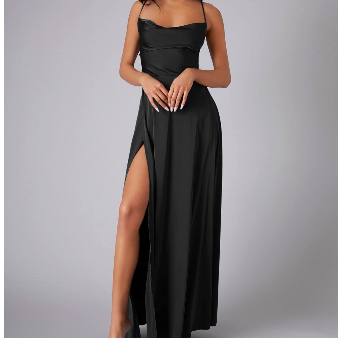 Robe Longue Élégante à Bretelles Fines | Coupe Féminine pour Occasions Spéciales