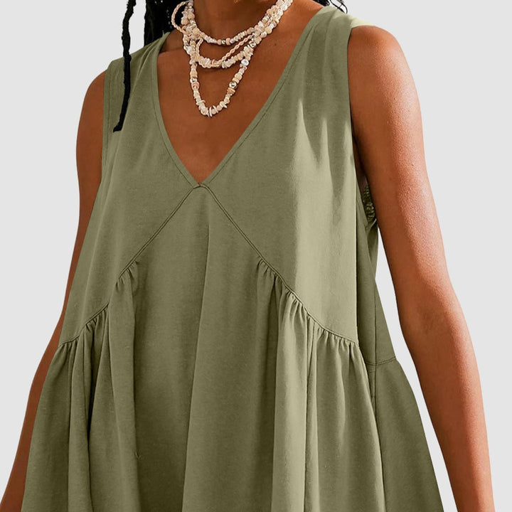 Robe courte fluide à bretelles | Look estival décontracté
