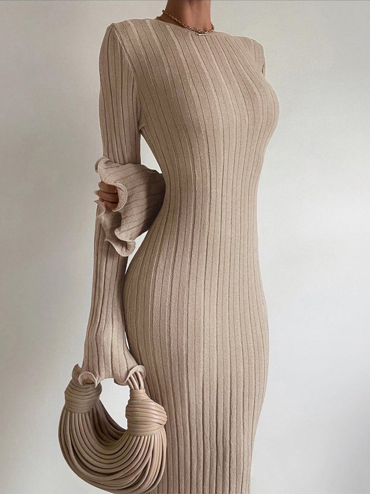 Robe longue structurée | Détails élégants