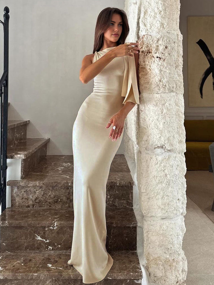Robe longue élégante | Détail d'épaule raffiné