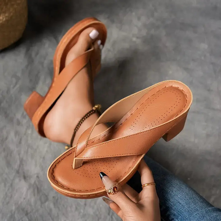 Sandales compensées | Confort élégant