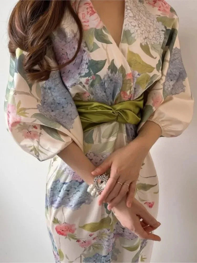 Robe maxi kimono fleurie | Élégante pour les soirées
