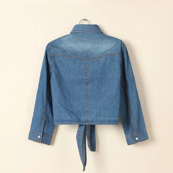 Chemise en denim nouée | Style casual chic