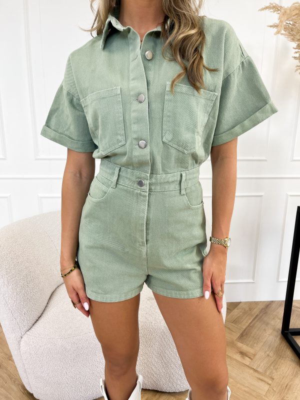 Combinaison courte en jean | Look décontracté d'été
