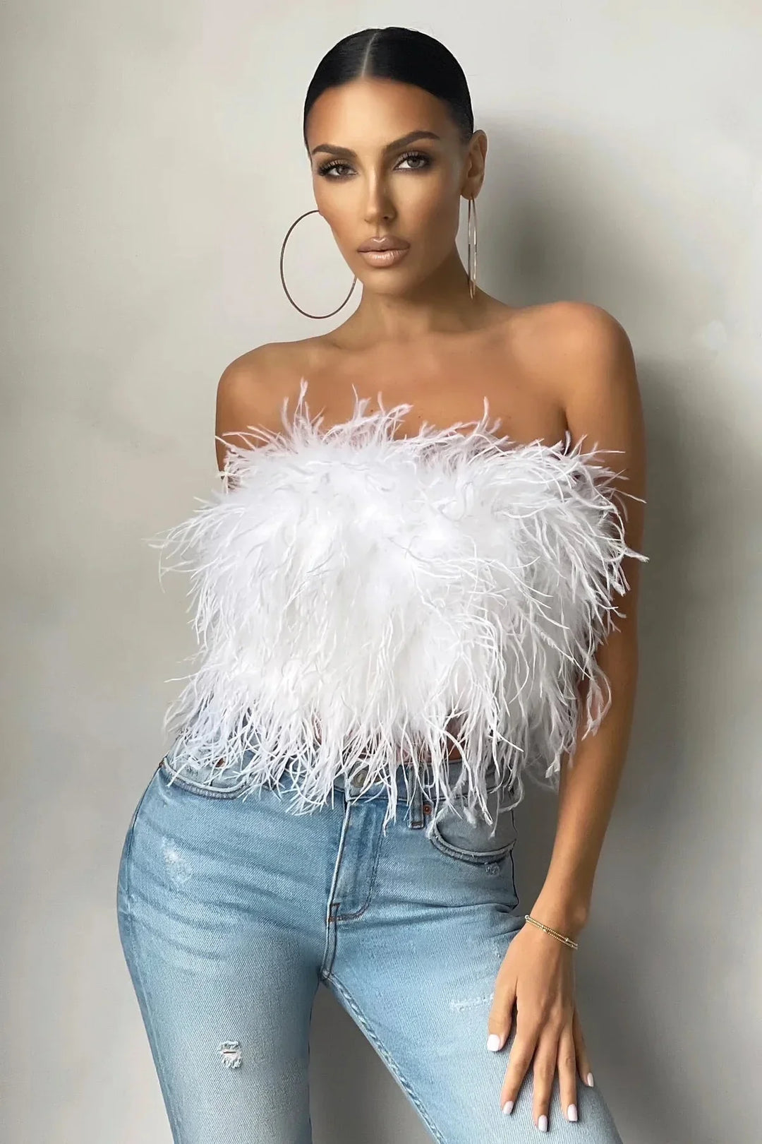 Top bustier plume femme | Style tendance et original pour looks de soirée