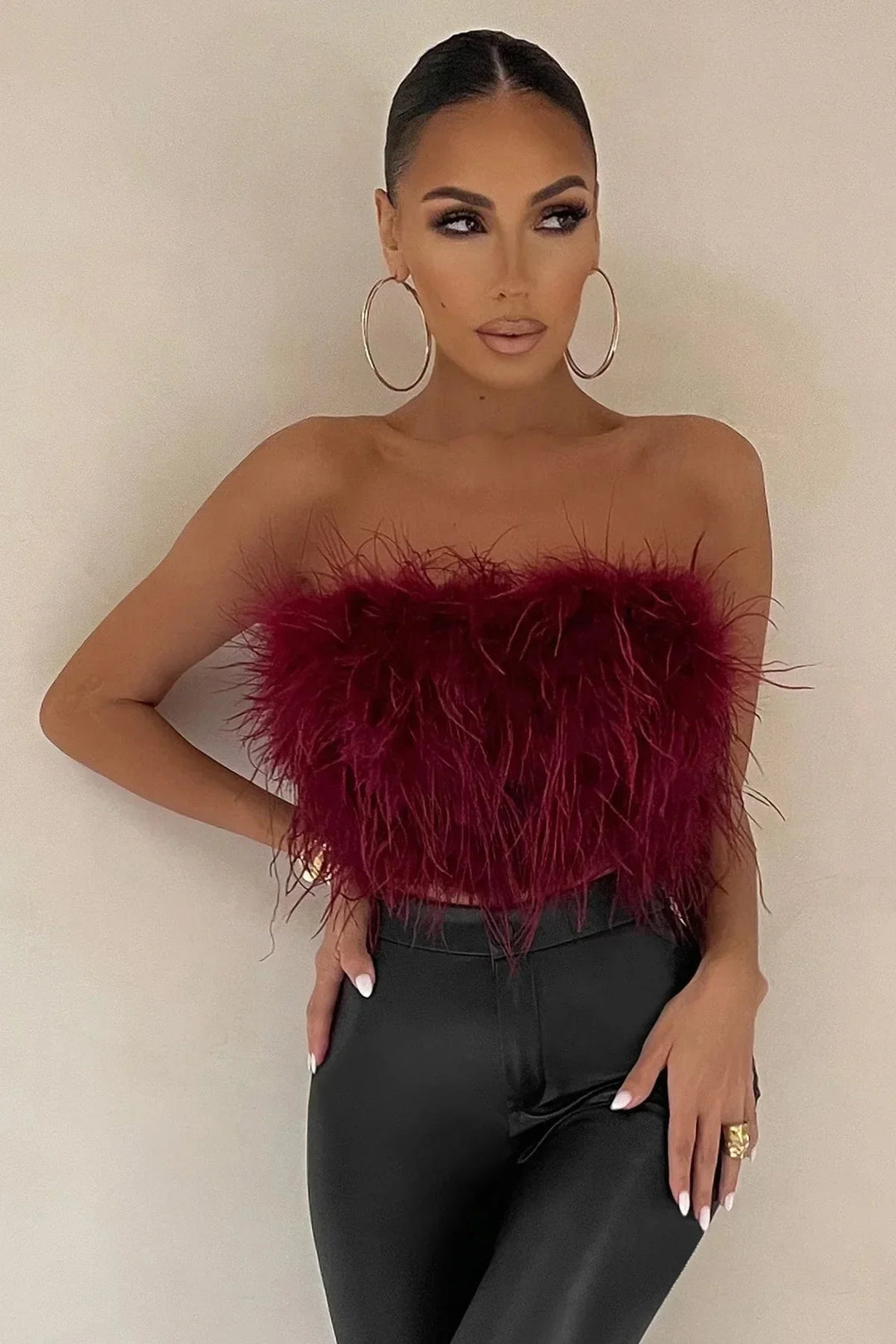 Top bustier plume femme | Style tendance et original pour looks de soirée
