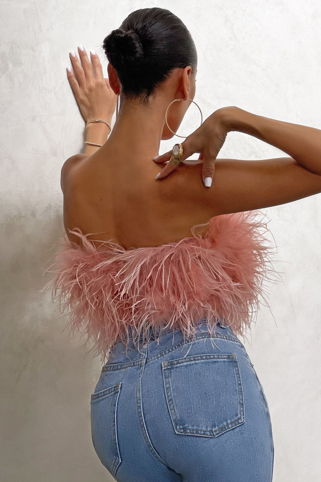 Top bustier plume femme | Style tendance et original pour looks de soirée