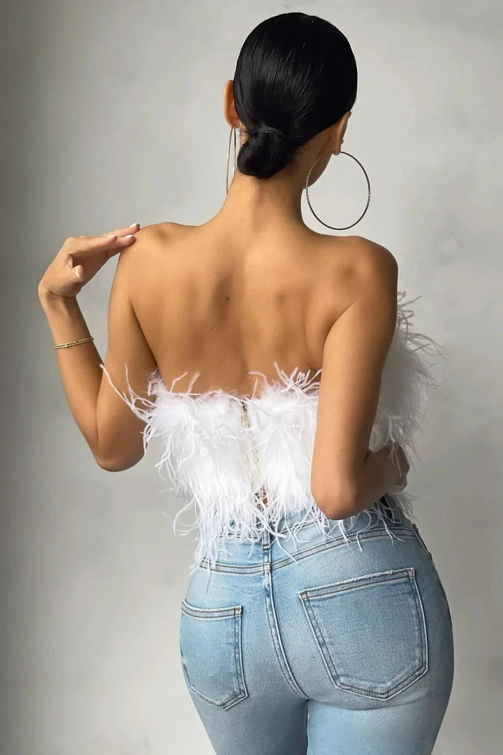 Top bustier plume femme | Style tendance et original pour looks de soirée