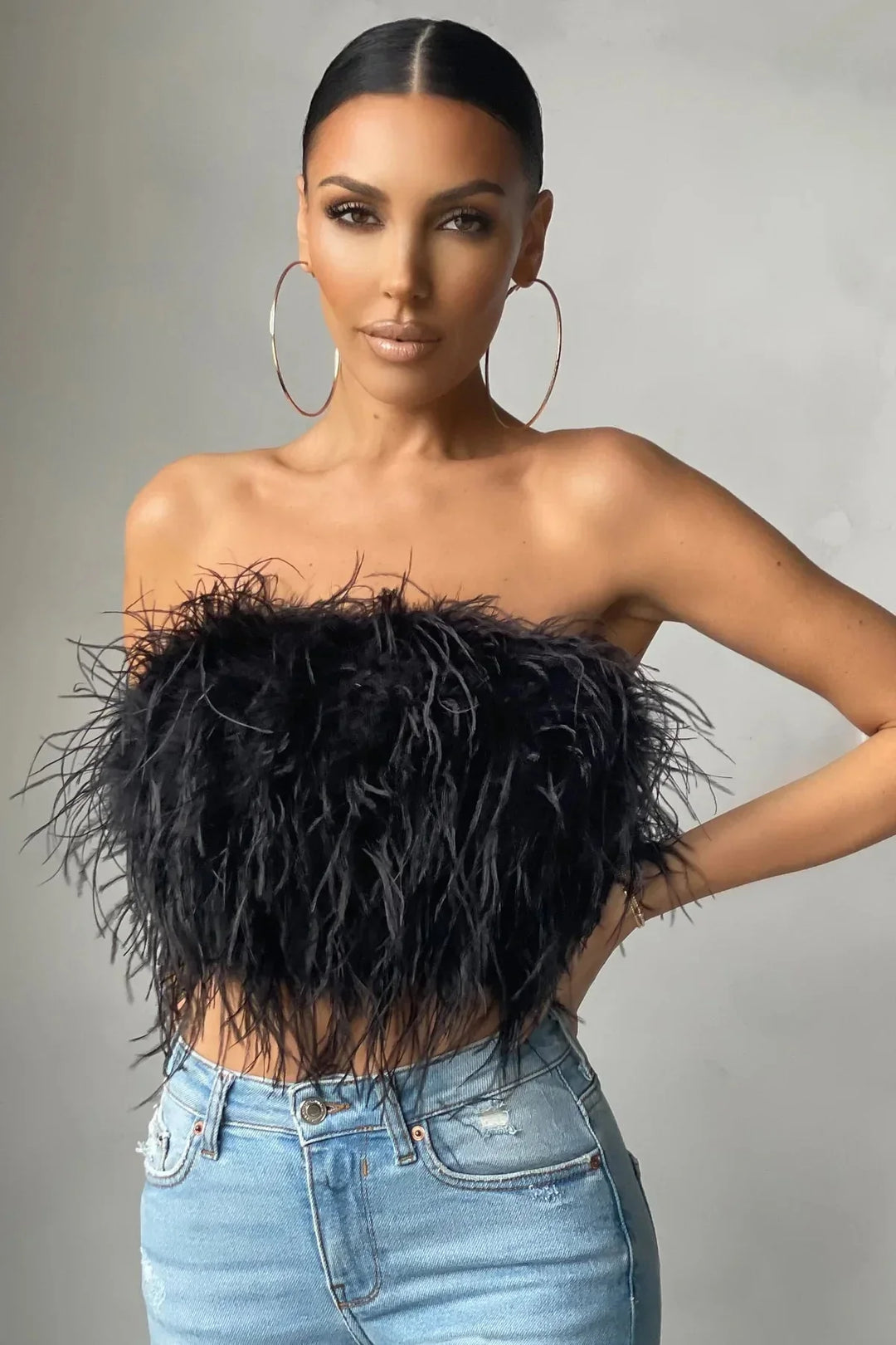 Top bustier plume femme | Style tendance et original pour looks de soirée