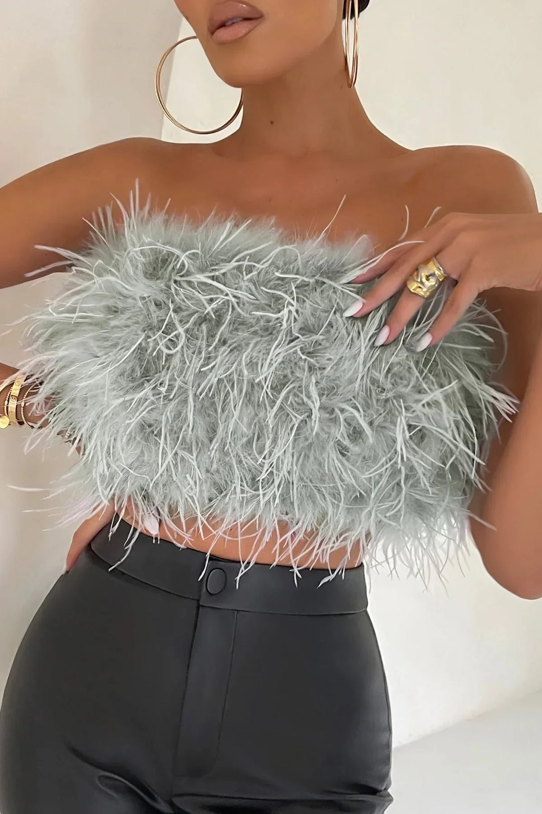 Top bustier plume femme | Style tendance et original pour looks de soirée