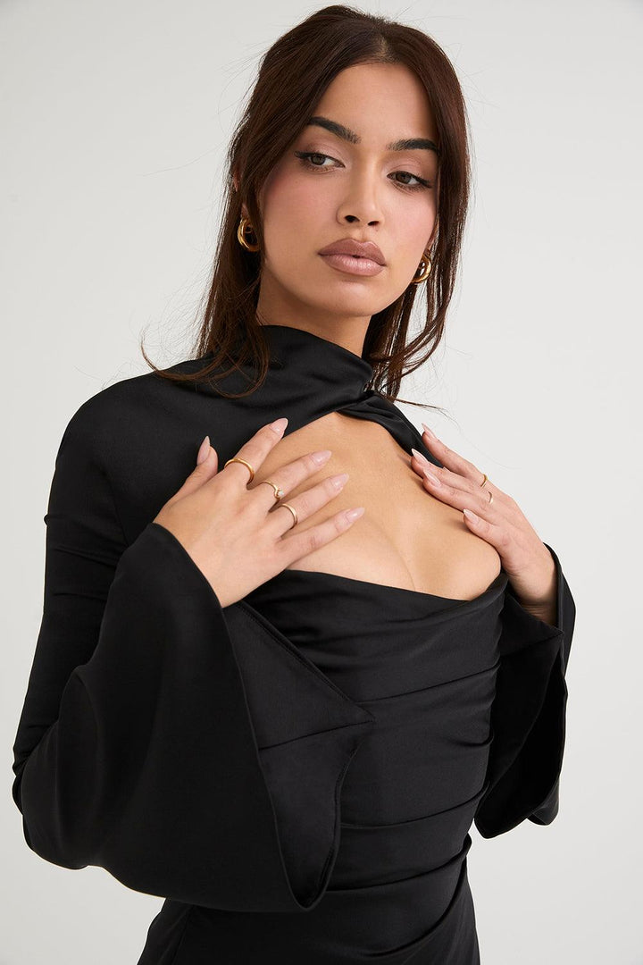 Robe courte femme | Élégance moderne manches longues