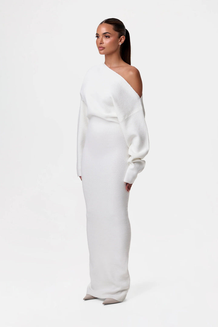 Robe pull épaule dénudée | Confort chic