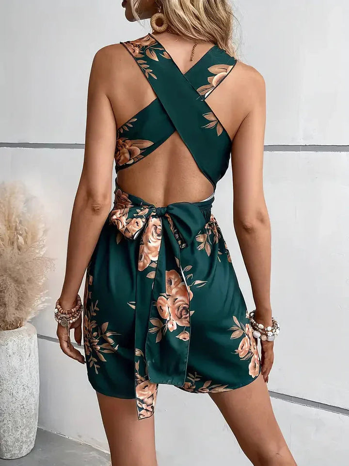 Robe courte fleurie sans manches | Élégance estivale légère