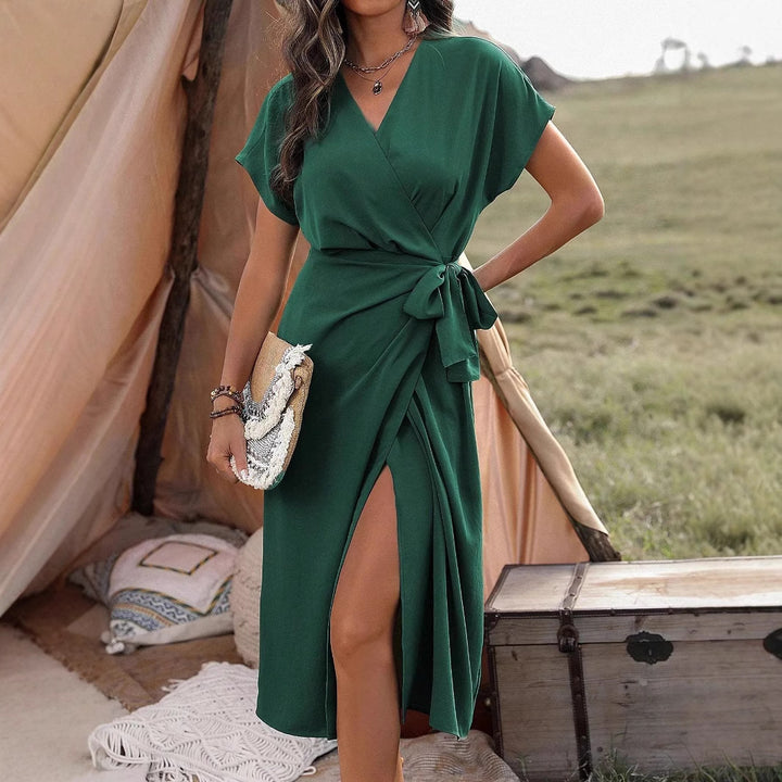 Robe midi portefeuille avec ceinture nouée | Élégance décontractée et confort