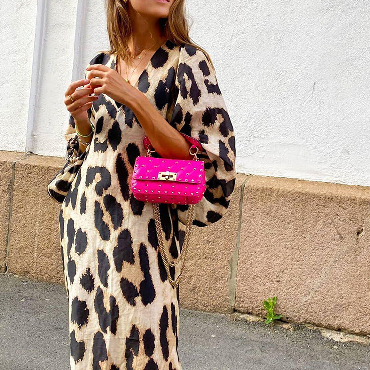 Robe Ample à Motifs Audacieux | Style Affirmé au Tombé Fluide