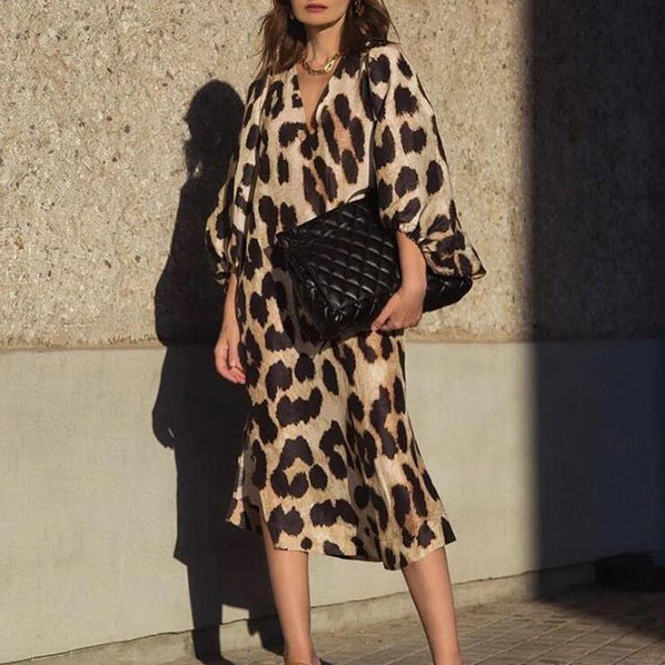 Robe Ample à Motifs Audacieux | Style Affirmé au Tombé Fluide