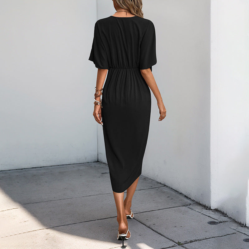 Robe midi à col en V drapé | Taille froncée et ourlet croisé