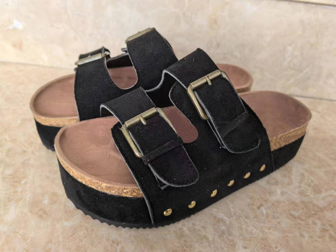 Mules à doubles boucles et clous | Style tendance et confort