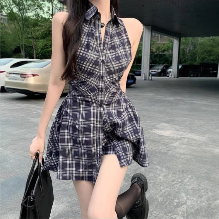 Robe courte à carreaux sans manches | Style chic et moderne