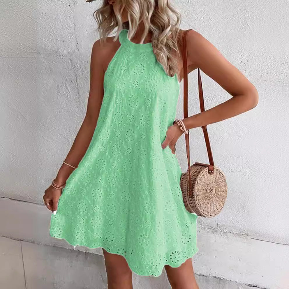 Robe sans manches col halter | Coupe élégante et allure décontractée