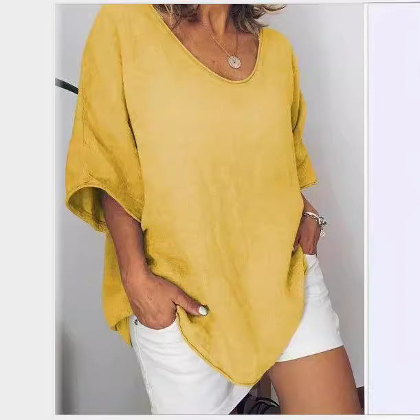 T-shirt ample col en V | Élégance décontractée pour journées ensoleillées