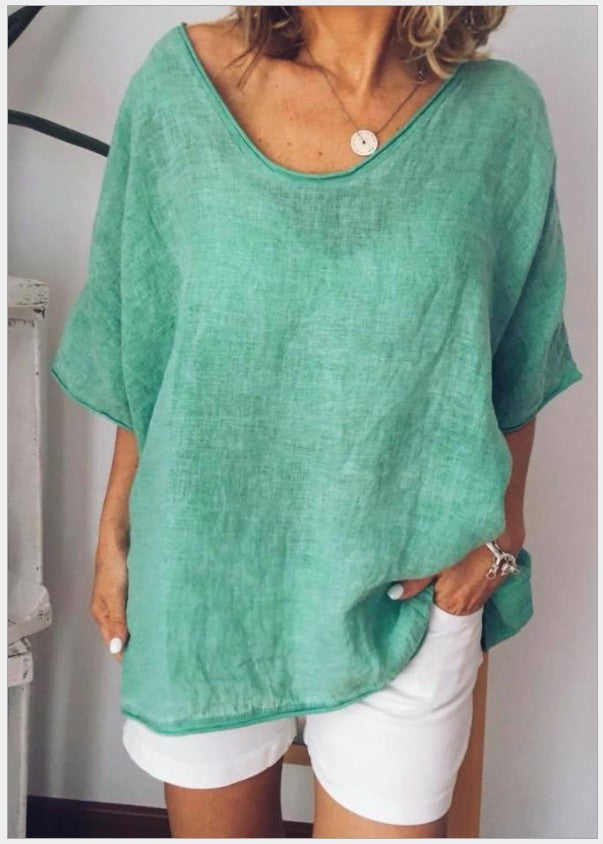T-shirt ample col en V | Élégance décontractée pour journées ensoleillées