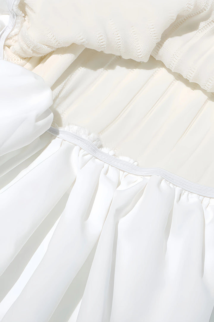 Robe courte plissée avec manches évasées | Élégance raffinée