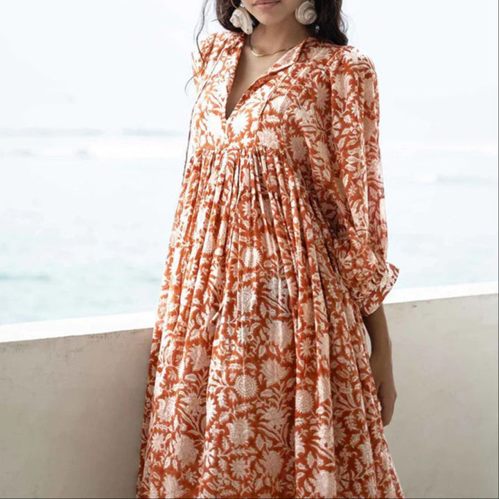 Robe Longue Bohème à Col en V et Manches Amples | Silhouette Féminine pour Toutes les Occasions