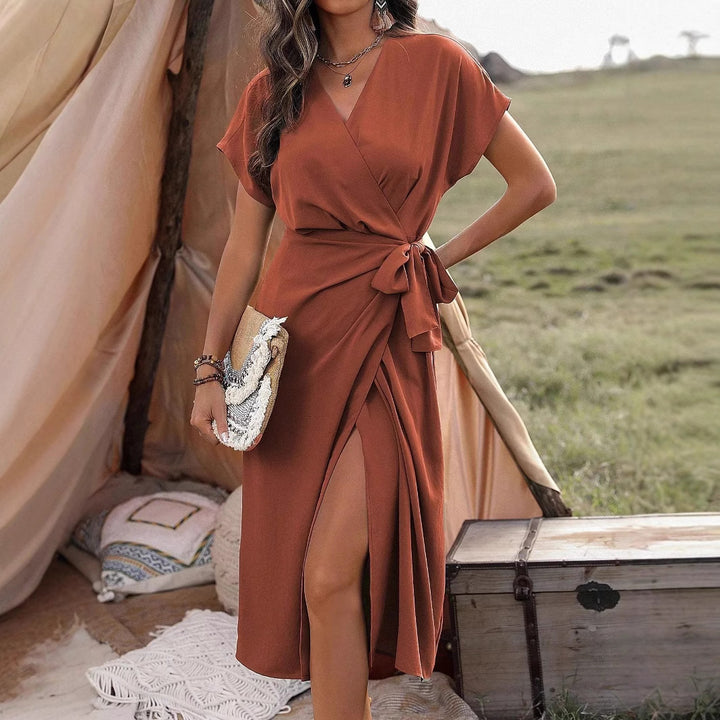 Robe midi portefeuille avec ceinture nouée | Élégance décontractée et confort